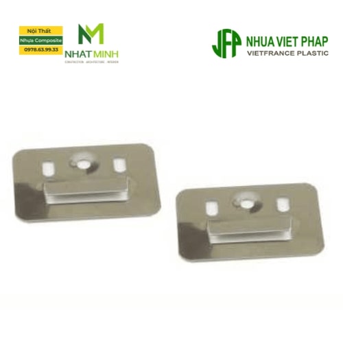 Phụ kiện kẹp inox là loại phụ kiện cần thiết trong thi công, lắp đặt thanh lam gỗ nhựa Ecoplast.