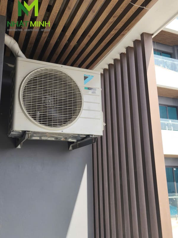 Thi công lam chắn nắng gỗ nhựa, trần nhôm Austrong dự án Hanvet Hotel