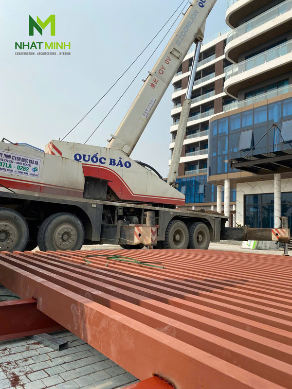 Thi công giàn lam gỗ nhựa ngoài trời cho Khách sạn Hanvet, Hà Tĩnh
