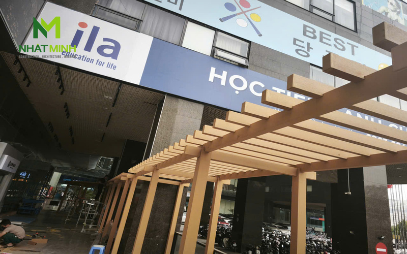 Thi công giàn lam gỗ nhựa ngoài trời cho Flow Haus Coffee, Hà Nội
