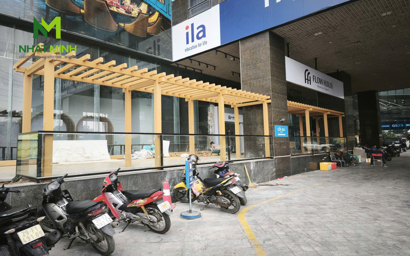 Thi công giàn lam gỗ nhựa ngoài trời cho Flow Haus Coffee, Hà Nội